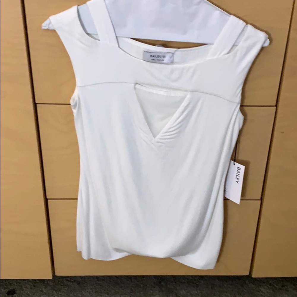 Bailey 44. White shirt